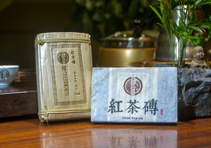 2016红茶砖（250克）-1.jpg